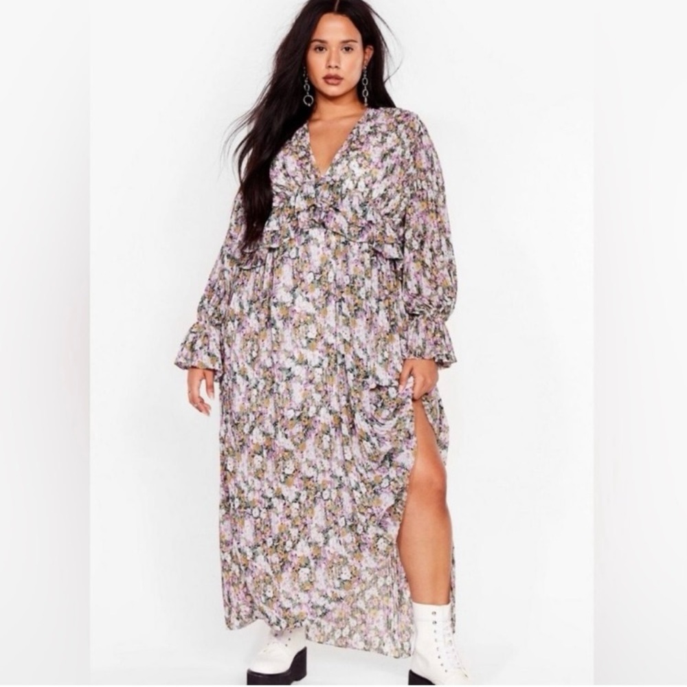 Nasty Gal Maxi Dress 6 Deep V Neck Floral Pleated Chiffon Ruffle Cottagecore